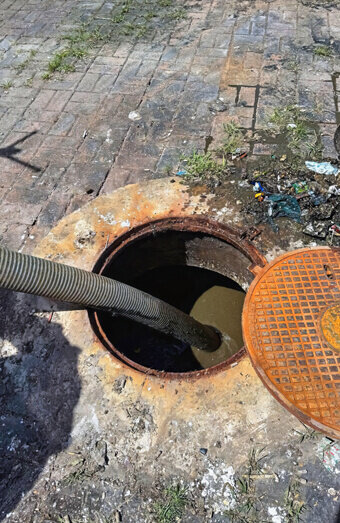 https://plumbersouthernriver.com.au/uploads/2025/06/blocked-drains-256136.jpg